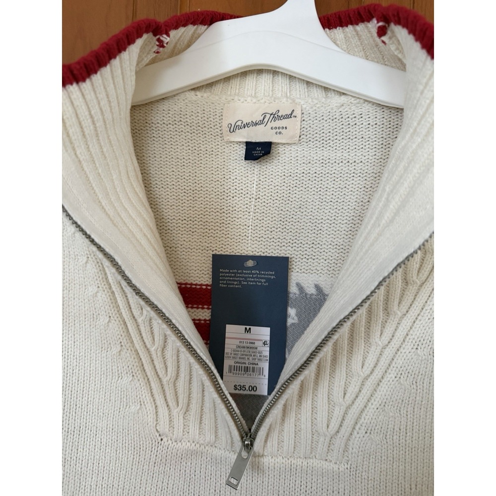 Women's Universal Thread Cream Collard American Flag Pullover Sweater Medium NWT - Picture 3 of 5